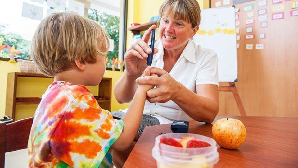 3ddf8f96-cs-managing-type-1-diabetes-at-school-722x406.jpeg